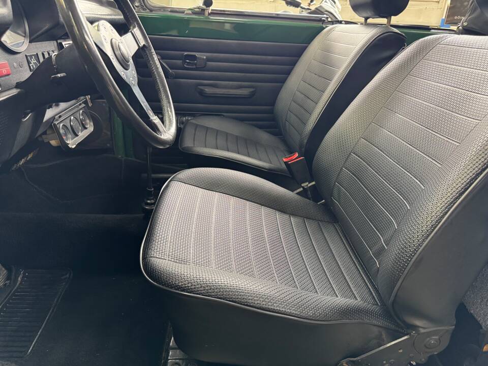 Bild 24/35 von Volkswagen Käfer 1303 LS (1979)