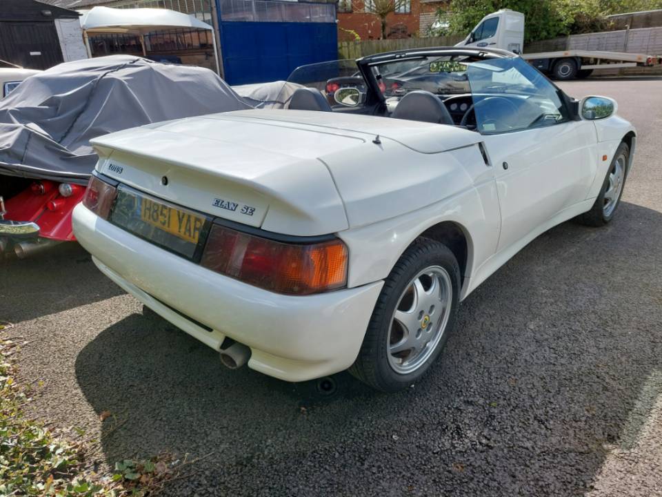 Image 10/32 of Lotus Elan (1990)