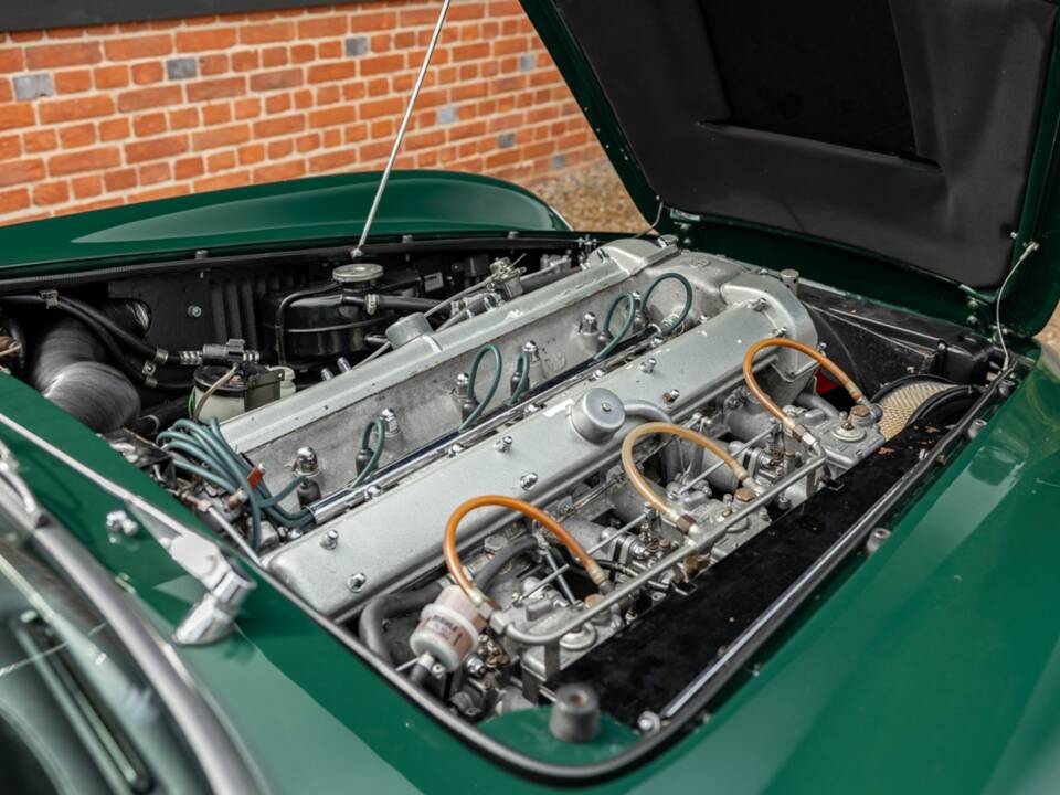 Afbeelding 9/50 van Aston Martin DB 6 (1967)