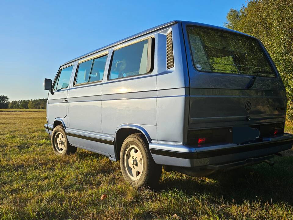 Bild 4/17 von Volkswagen T3 Multivan 1.6 TD Bluestar &quot;Hannover Edition&quot; (1989)