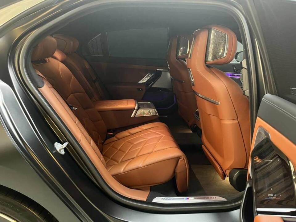 Image 19/50 de BMW i7 eDrive50 (2023)