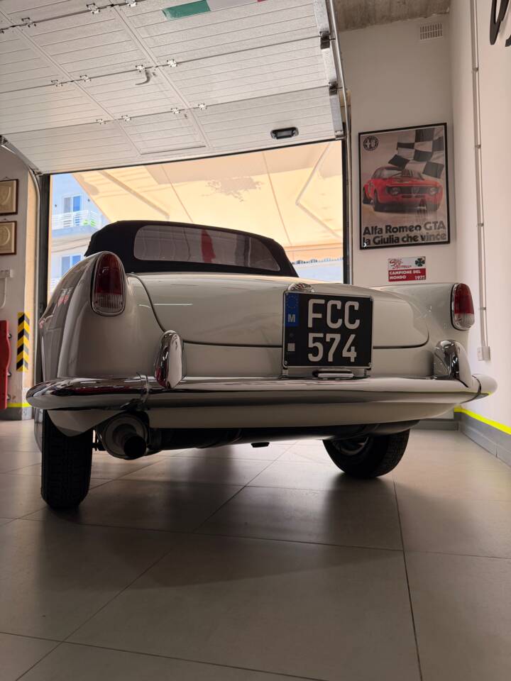 Image 53/72 of Alfa Romeo Giulietta Spider (1957)