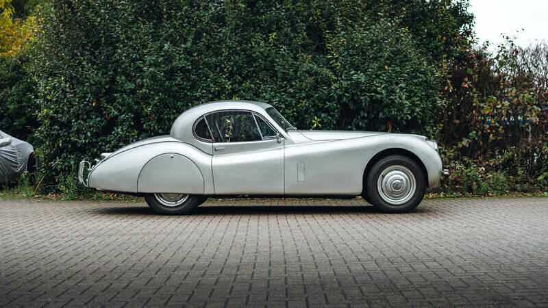 Image 5/43 de Jaguar XK 120 FHC (1952)