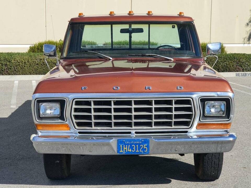 Image 2/20 of Ford F-350 (1978)
