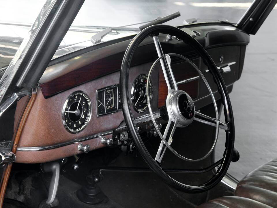Image 20/50 de Mercedes-Benz 170 S Cabriolet A (1951)