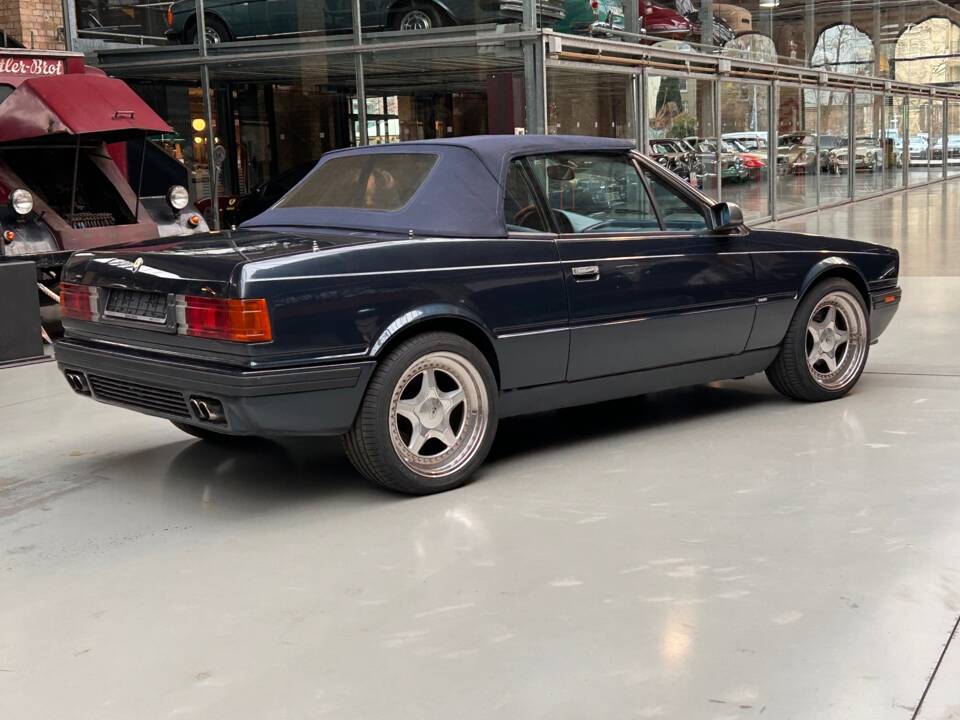 Bild 28/29 von Maserati Spyder (1991)