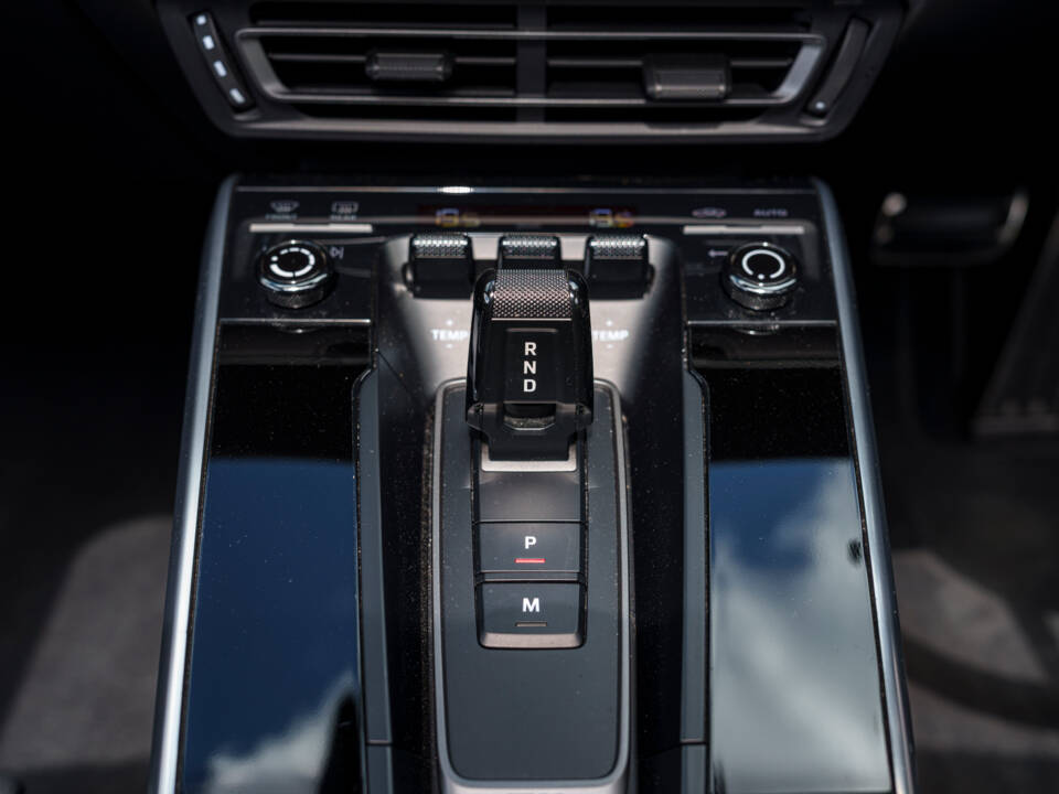 Image 26/33 of Porsche 911 Turbo S (2023)
