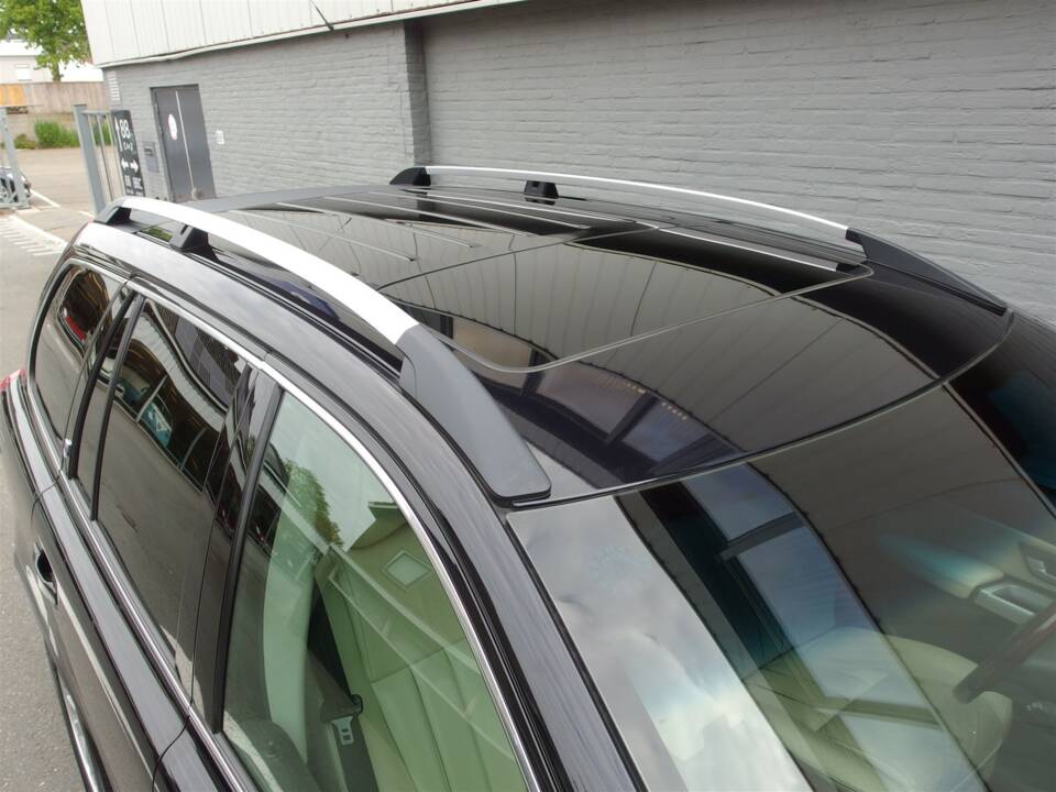 Bild 14/97 von Volvo XC90 V8 (2005)