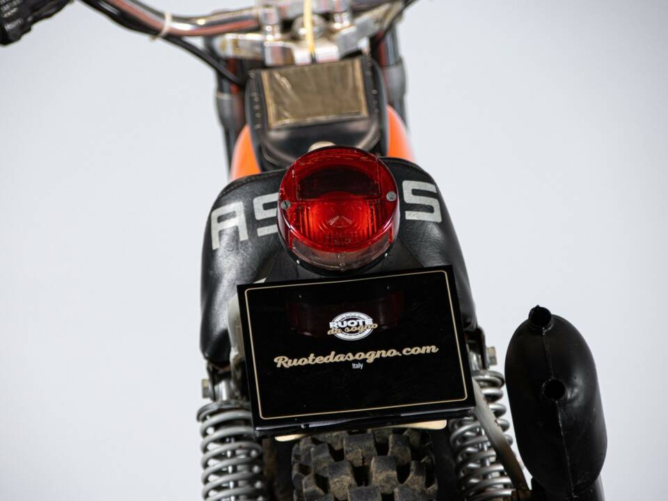 Image 27/50 of Aspes DUMMY (1983)