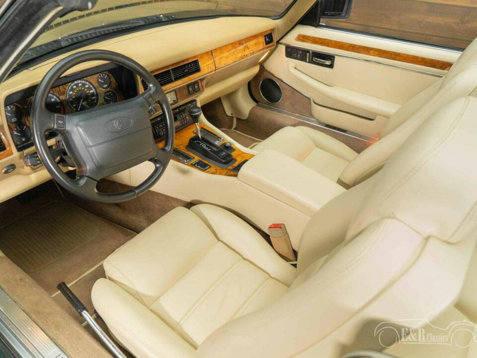 Afbeelding 11/19 van Jaguar XJS 4.0 (1995)