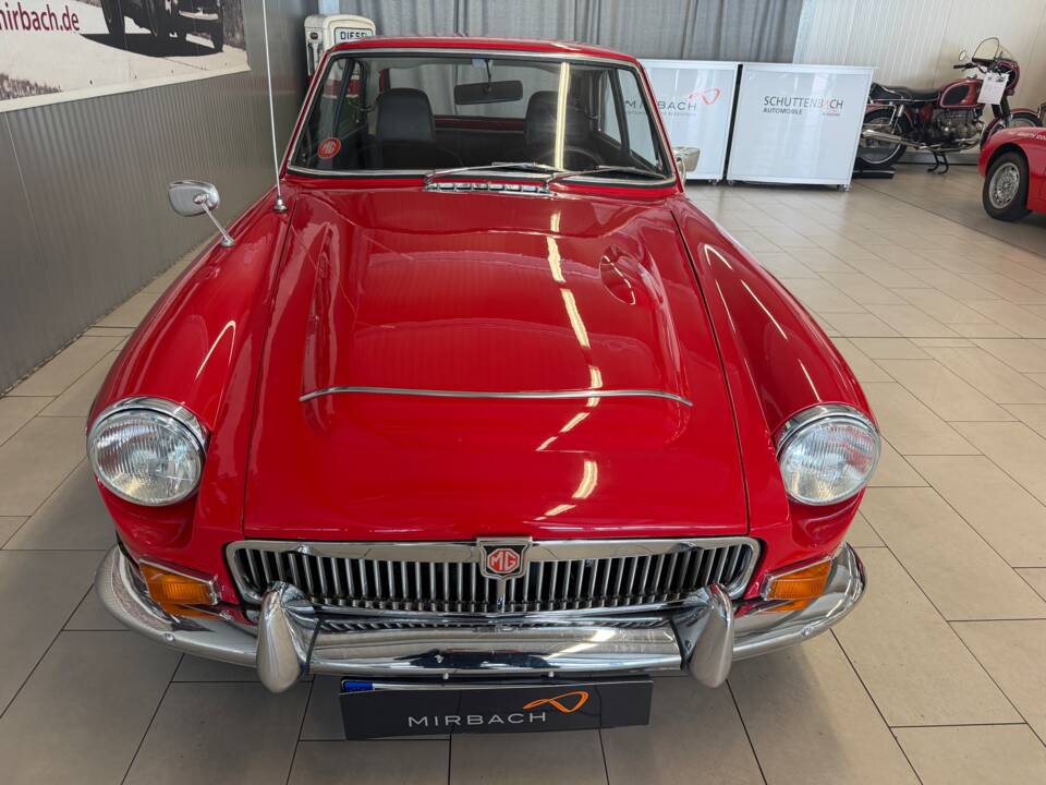 Imagen 5/15 de MG MGC GT (1969)
