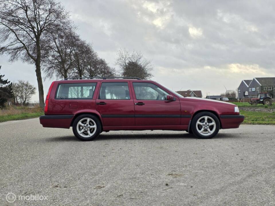 Image 5/38 de Volvo 850 2.5-20V (1995)