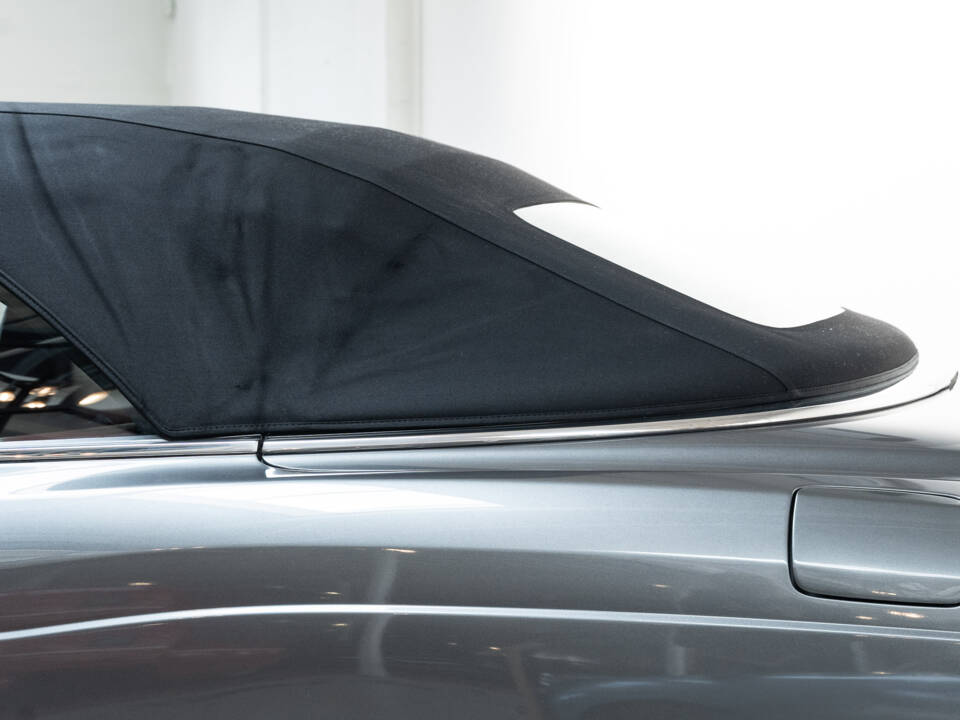 Immagine 38/45 di Bentley Azure (2007)