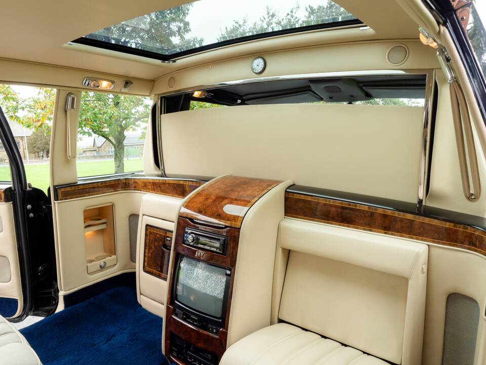 Bild 22/50 von Rolls-Royce Silver Spur Park Ward (1999)
