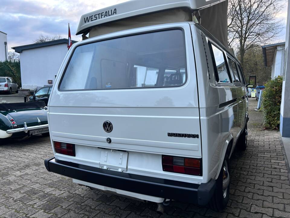 Image 13/34 de Volkswagen T3 Multivan 1.6 TD (1990)