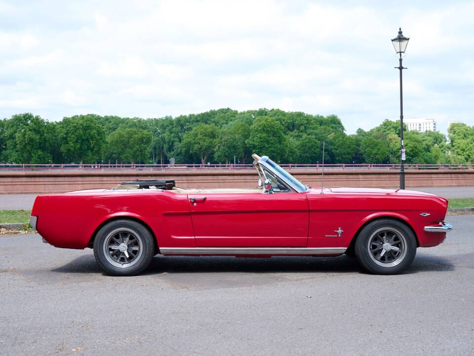 Immagine 2/50 di Ford Mustang 289 (1966)