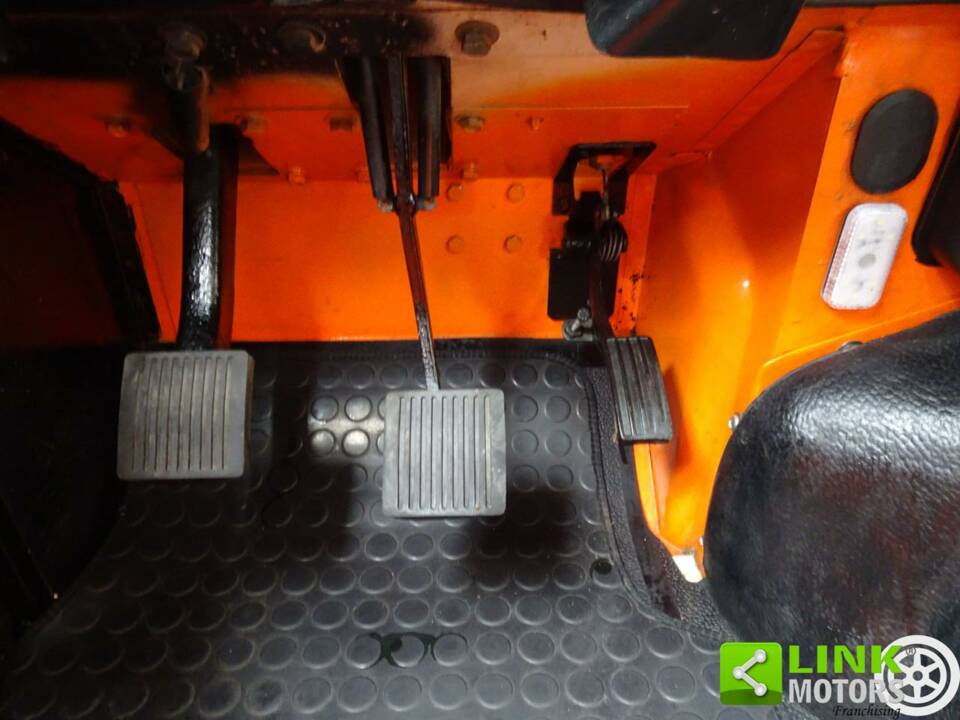 Image 28/38 of Land Rover 90 (1987)