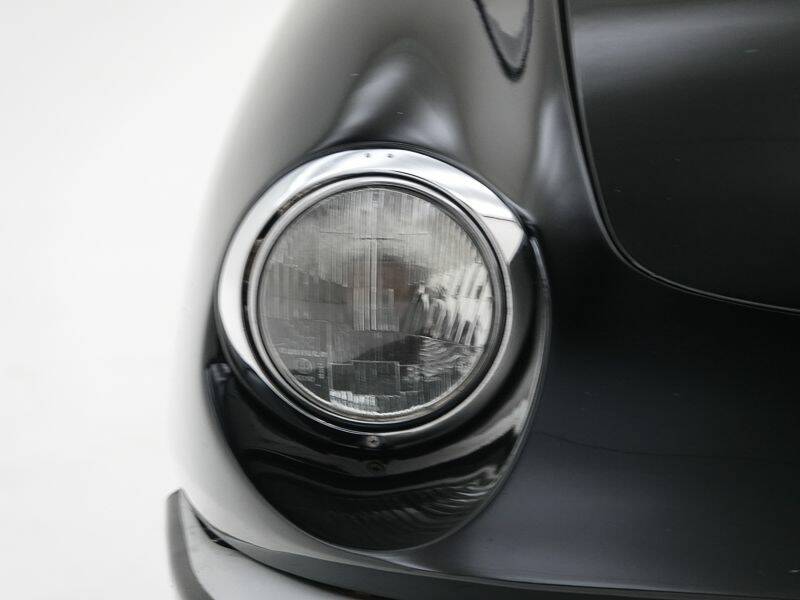 Bild 12/15 von Alfa Romeo 2.0 Spider (1988)