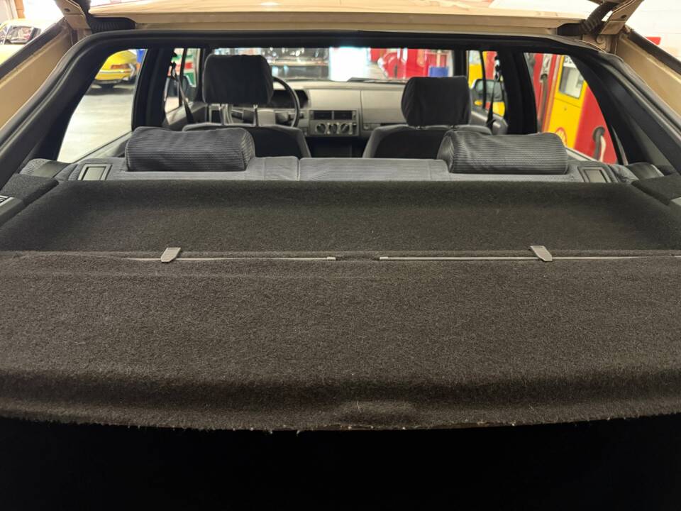 Image 16/17 of Citroën XM 2.0 Injection (1991)