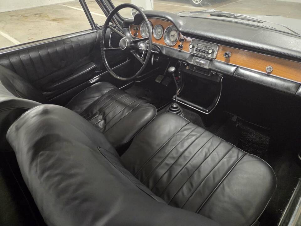 Image 14/19 of BMW 3200 CS (1964)