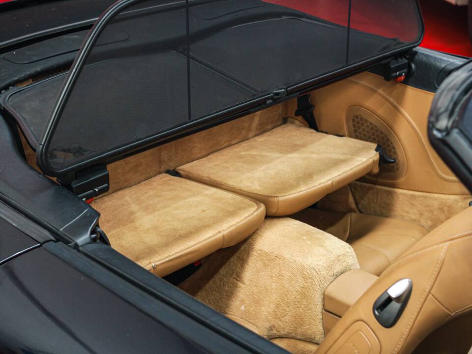 Image 40/48 of Porsche 911 Carrera 4S (2007)