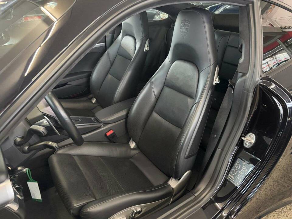 Bild 17/27 von Porsche 911 Turbo (2018)