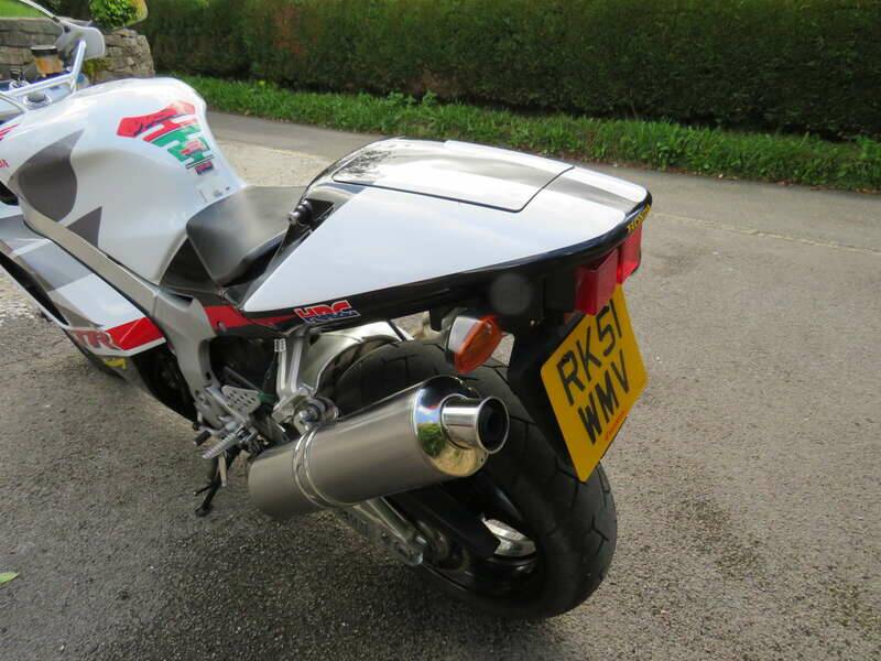 Bild 40/42 von Honda VTR 1000 SP2 (2002)
