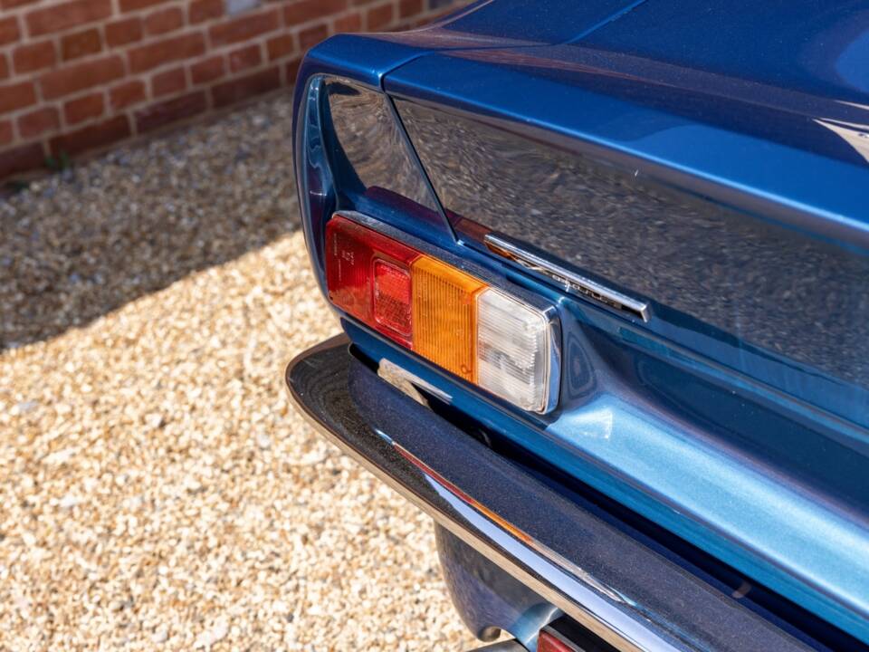Afbeelding 21/40 van Aston Martin V8 Vantage Volante X-Pack (1989)