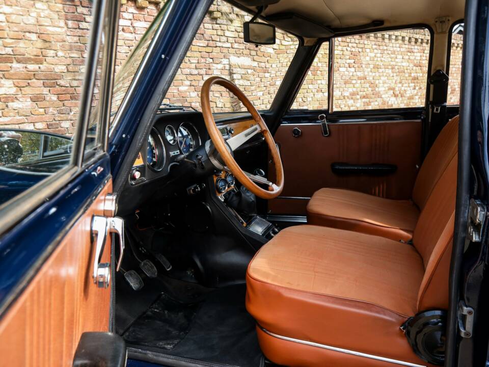 Image 24/50 of Alfa Romeo Giulia Nuova Super 1300 (1975)