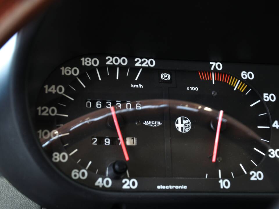 Bild 23/50 von Alfa Romeo Giulietta 1.8 (1985)