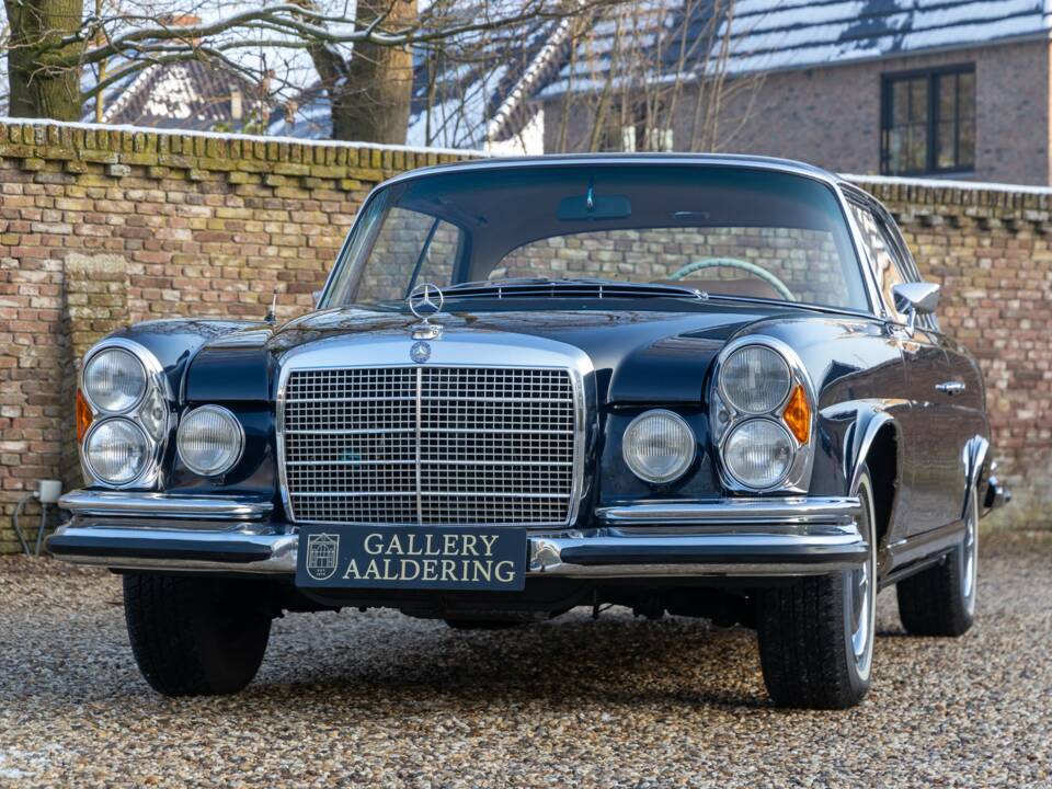 Bild 26/50 von Mercedes-Benz 280 SE 3,5 (1970)
