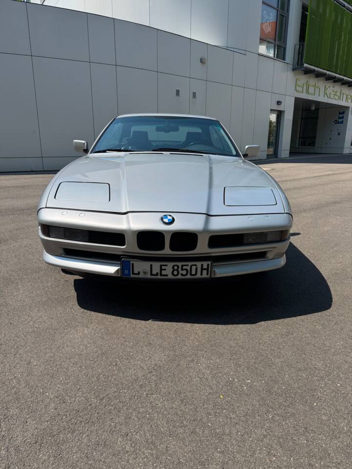 Image 7/11 of BMW 850i (1990)