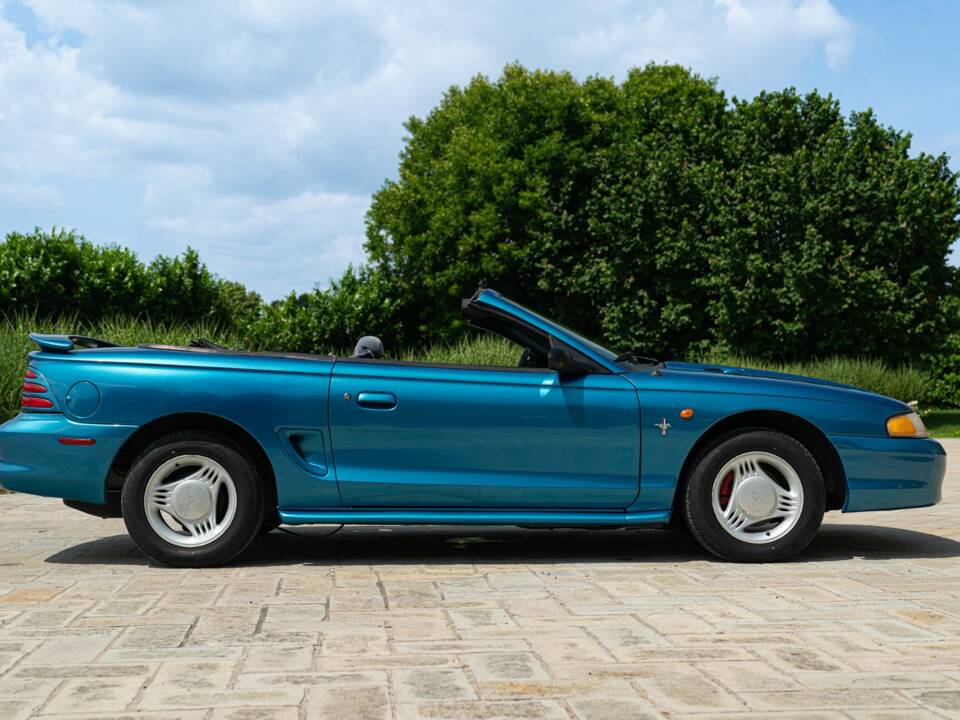 Image 6/50 of Ford Mustang (1994)