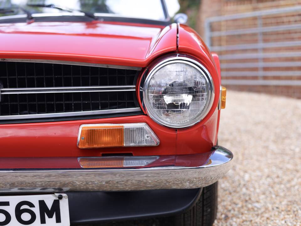 Image 37/50 de Triumph TR 6 (1973)