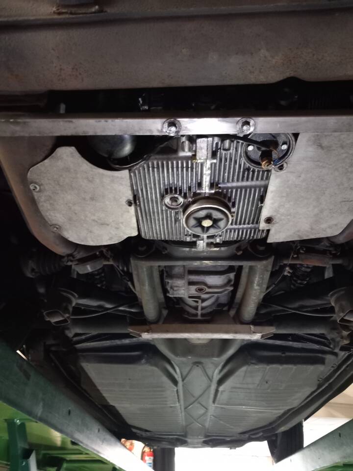 Immagine 30/31 di Volkswagen Kever 1303 LS (1977)