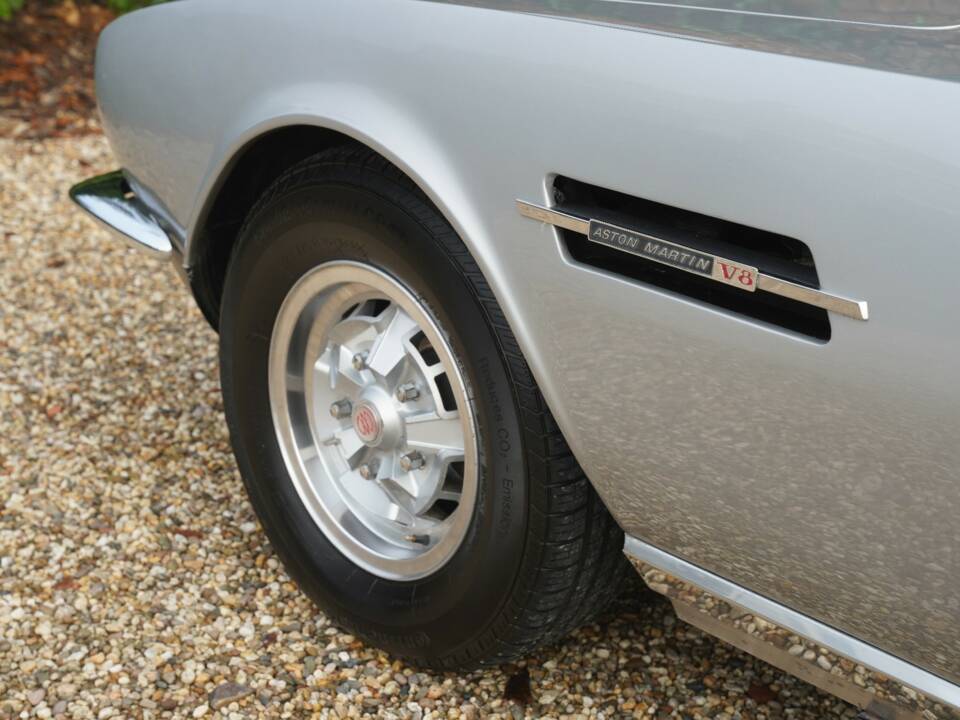 Bild 20/50 von Aston Martin V8 (1974)