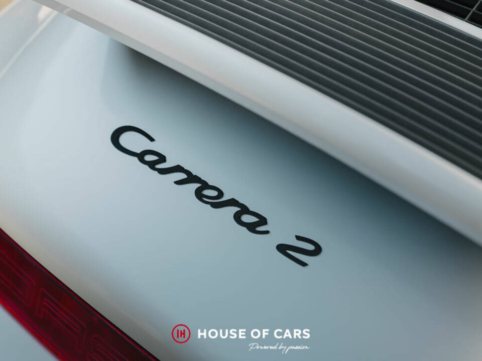 Image 23/51 of Porsche 911 Carrera 2 (1992)