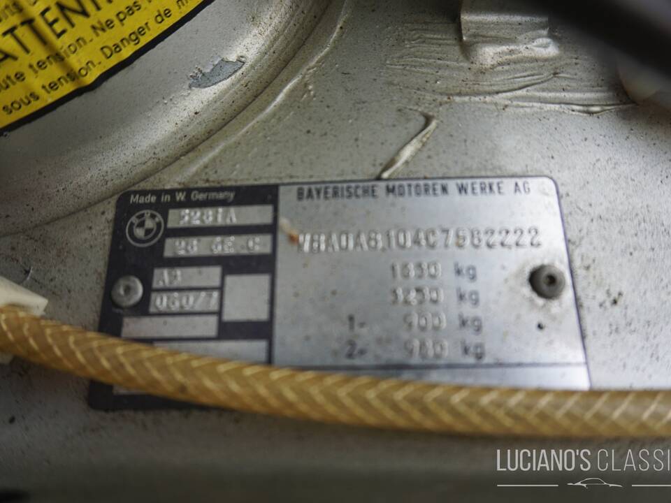 Image 49/59 of BMW 528i (1982)