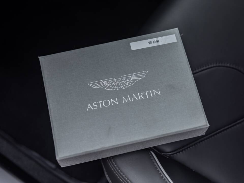 Afbeelding 68/75 van Aston Martin V12 Vantage AMR Roadster (2018)