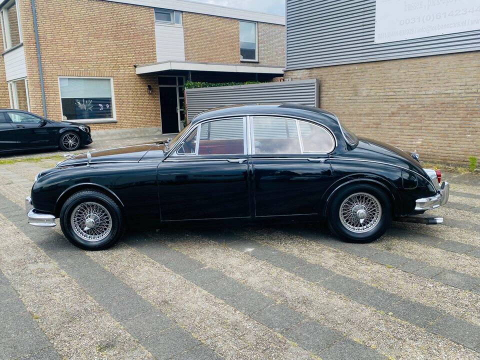 Image 4/50 de Jaguar Mk II 3.4 (1962)