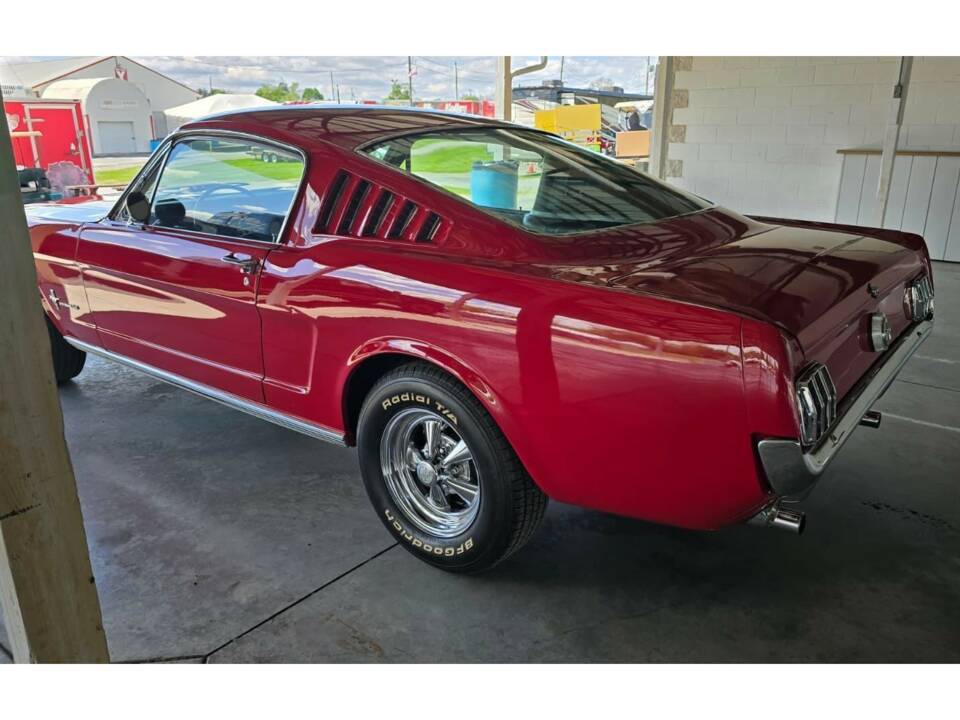 Image 16/50 de Ford Mustang 390 GTA (1966)