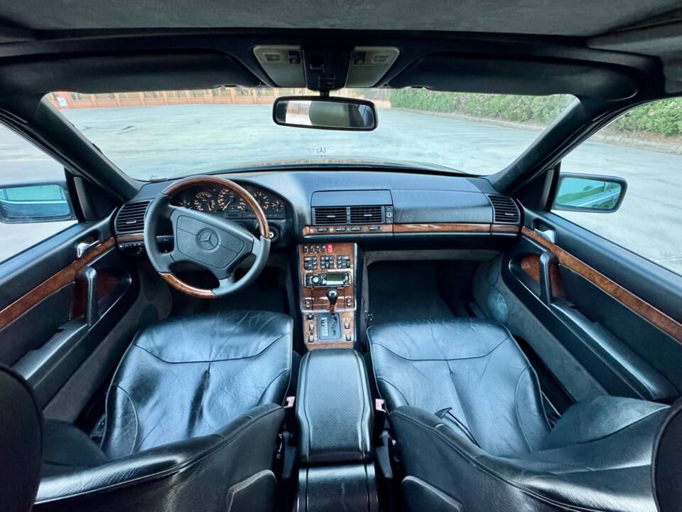 Bild 33/37 von Mercedes-Benz S 320 (1994)
