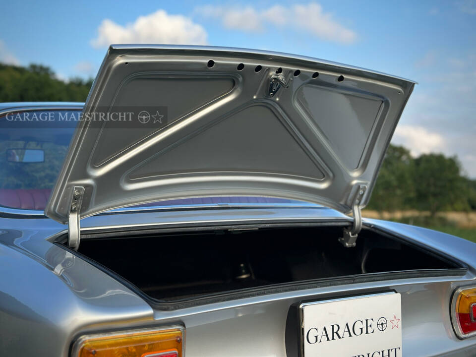 Afbeelding 57/84 van Alfa Romeo Giulia 1600 GT Junior (1972)