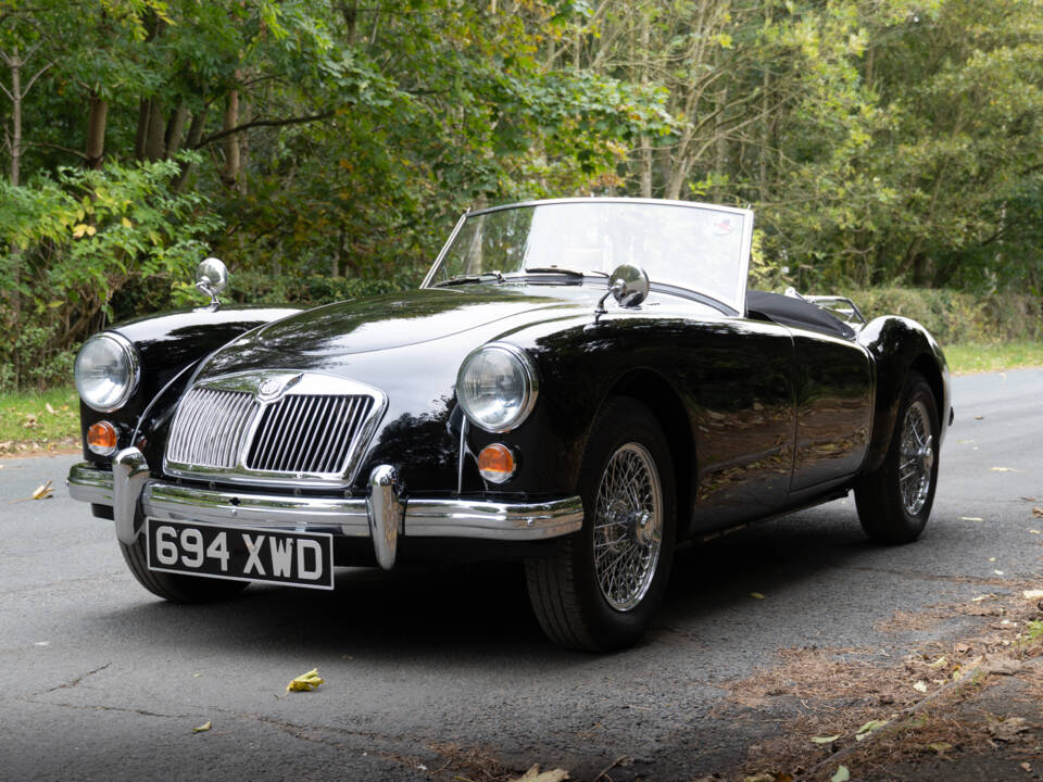 Image 3/16 of MG MGA 1600 (1959)