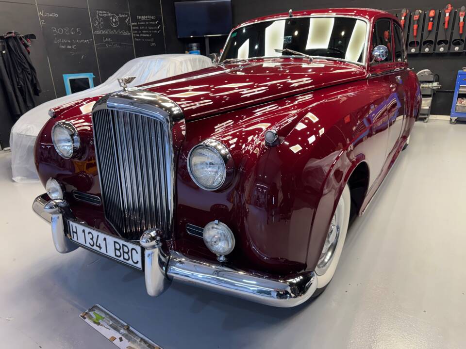Image 39/81 of Bentley S 1 (1959)