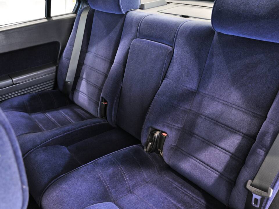 Image 21/26 of Alfa Romeo 164 2.0 Super V6 (1993)