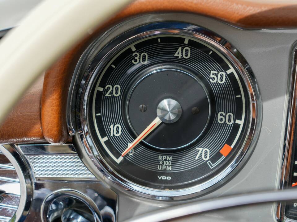 Imagen 13/41 de Mercedes-Benz 280 SL (1971)