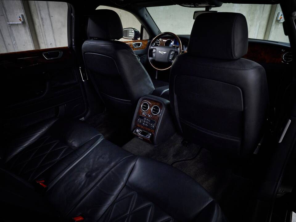 Image 97/100 of Bentley Continental Flying Spur (2008)