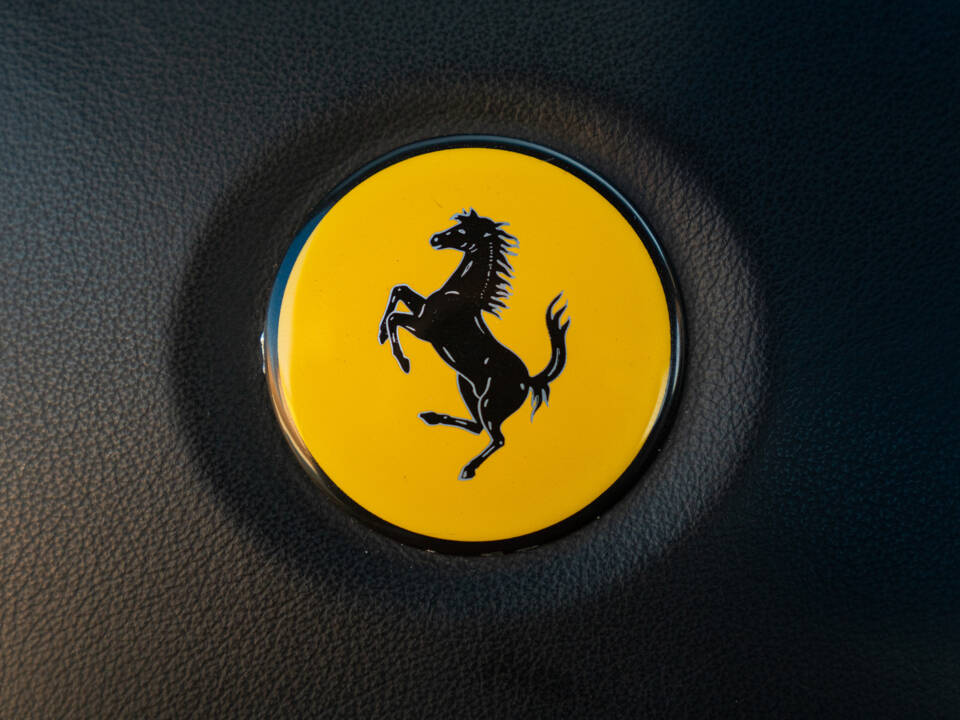 Bild 36/44 von Ferrari F 355 Spider (1998)