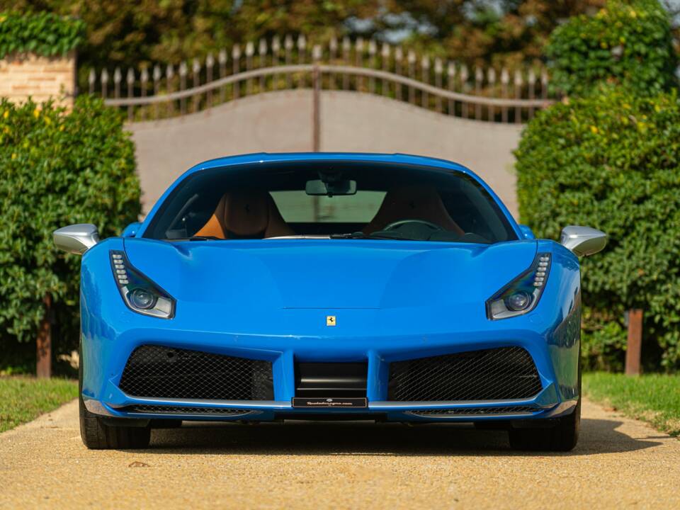 Bild 3/50 von Ferrari 488 GTB (2017)